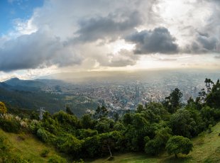 Výhled na Bogotu z vrchu Monserrate