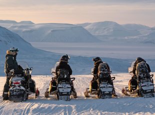 Na skútrech vstříc dobrodružství!