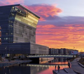 1. den: Odlet a prohlídka Oslae