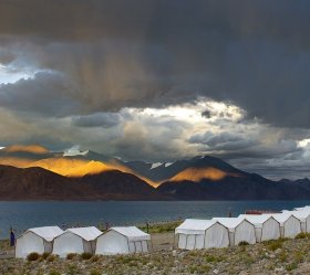 7. den: Pohodová jízda k jezeru Pangong Tsoe